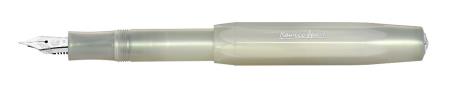 Stylo-plume Sport Lunar Light Green. Pointe large. Etui cartonn�