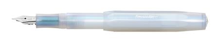 Stylo-plume Sport Lunar Light Blue. Pointe bold. ?tui cartonn�.